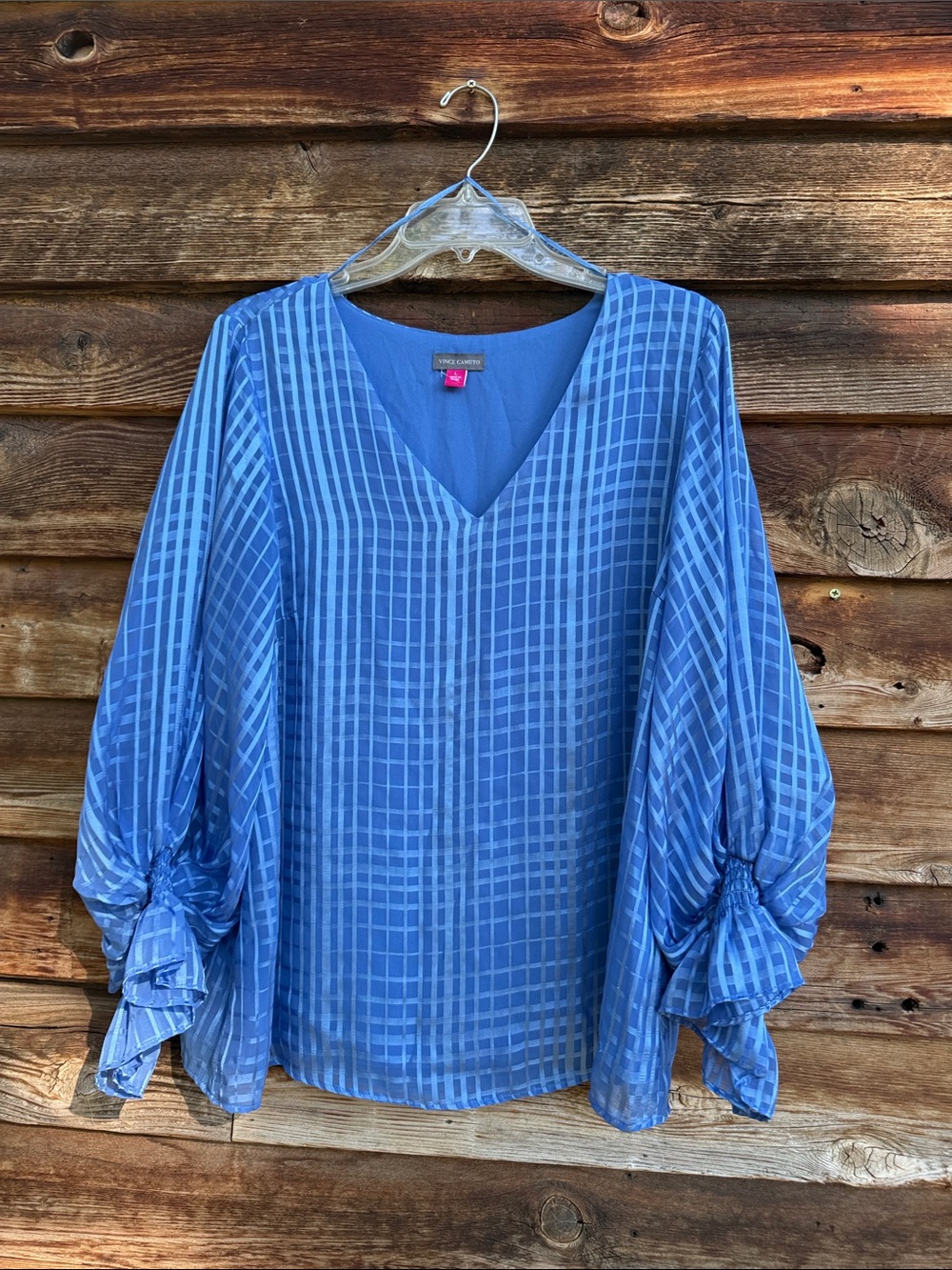 Vince Camuto fully lined top